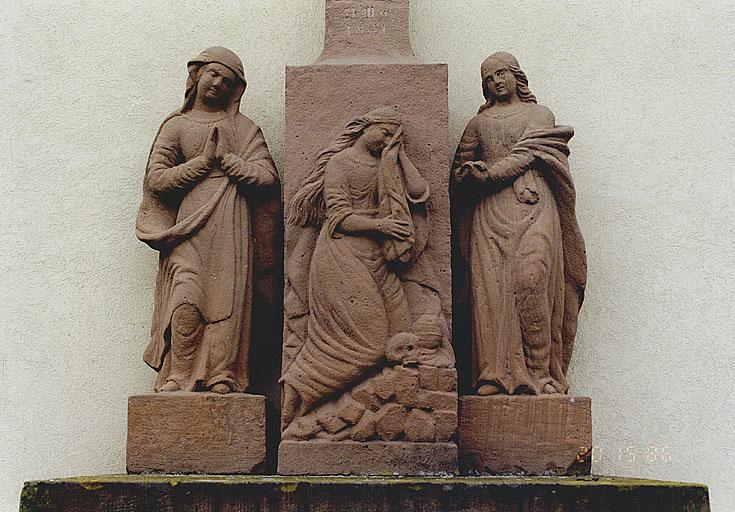 Vue de la Vierge, de sainte Madeleine et de saint Jean.