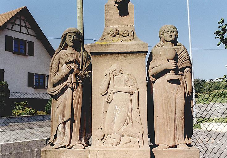 Vue de la Vierge, de saint Jean et de sainte Madeleine.