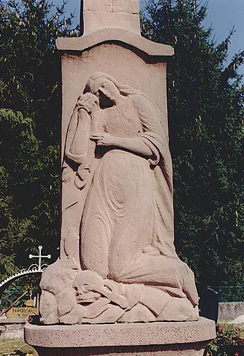 Détail de sainte Madeleine au pied de la croix.