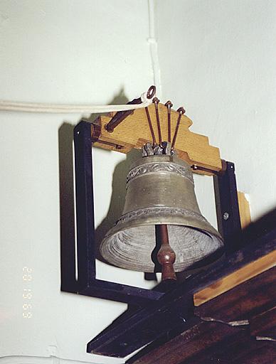 Vue d'une cloche de sacristie.