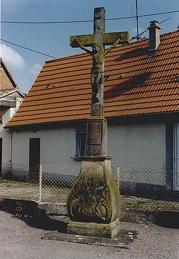 Croix de chemin (C)