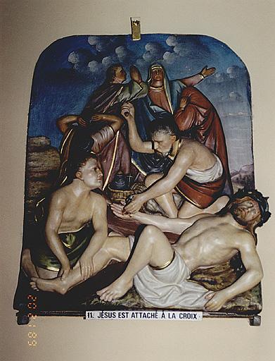 Vue du chemin de croix : station 11.