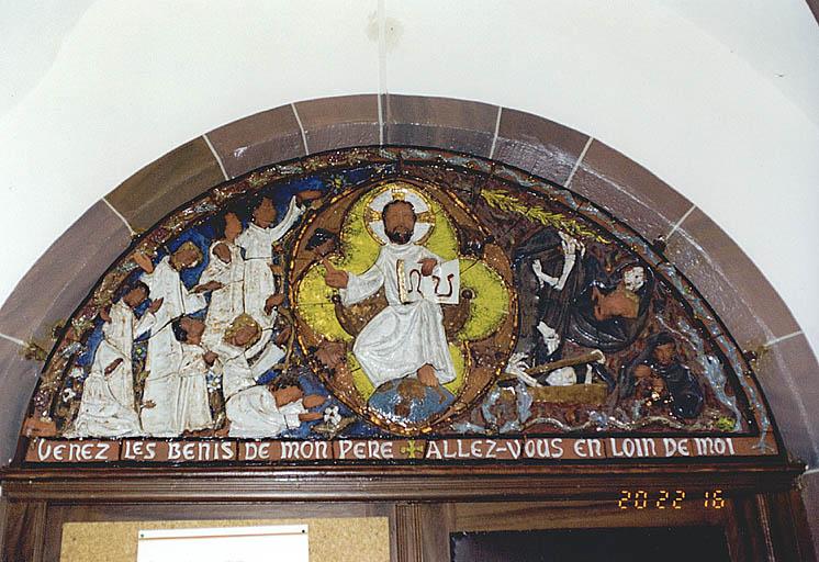 Vue du tympan : Christ du Jugement dernier.