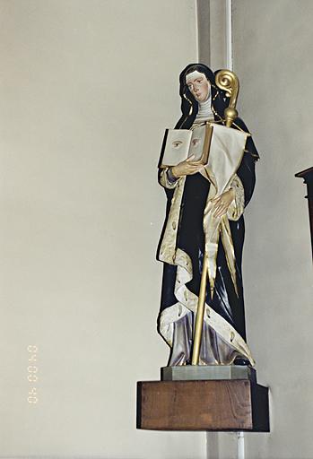 Statue : sainte Odile.