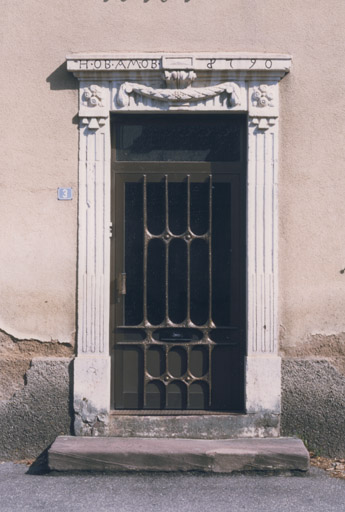 Détail de la porte.