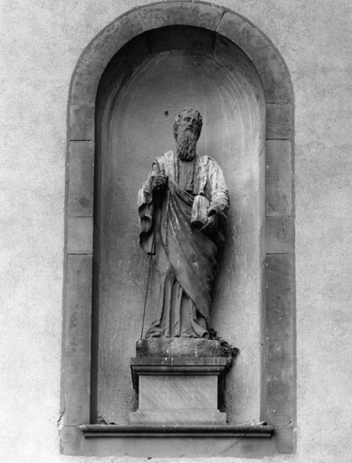 Statue : saint Pierre. Vue d'ensemble.