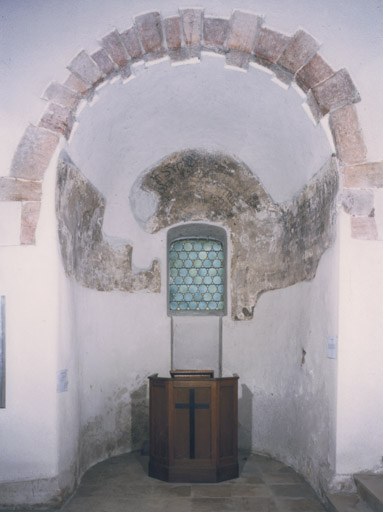 Vue intérieure de l'absidiole de la chapelle sud.