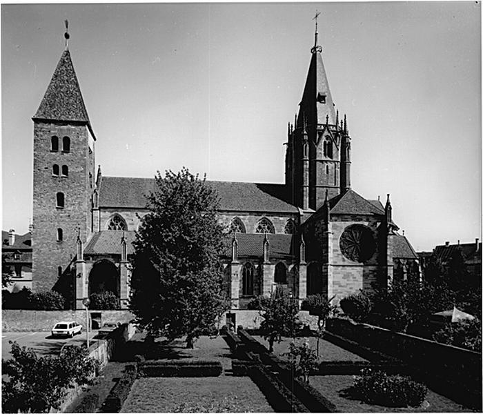 Eglise Saint-Pierre et Saint-Paul, actuellement église paroissiale