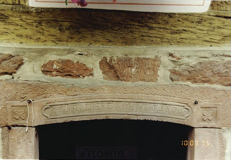 Détail de la porte de la cave, datée, de la maison, 11 rue de Bitche.