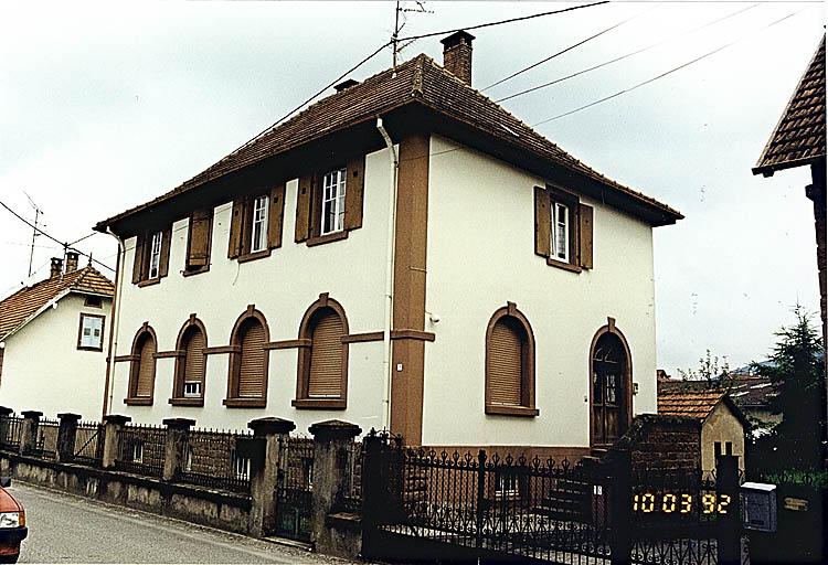 Vue de l'ancienne école-salle d'asile, 7, rue du Maire-Jean-Louis-Dielmann.