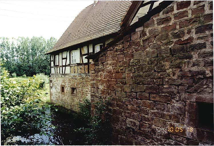 Vue de l'élévation postérieure sur la Sauer de l'ancien moulin (No 2).