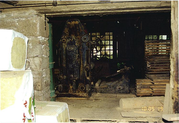 Vue à l'intérieur de l'ancienne scierie, sur la rive gauche de la Sauer.