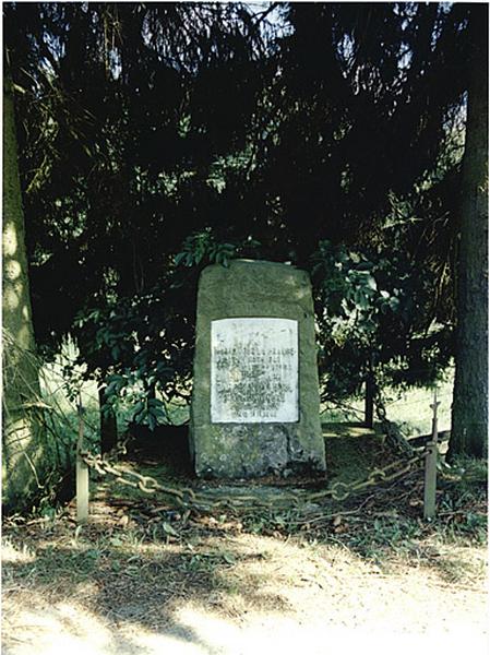 Monument commémoratif (AC)