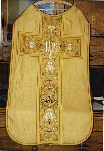 Vue du revers de la chasuble No 1.