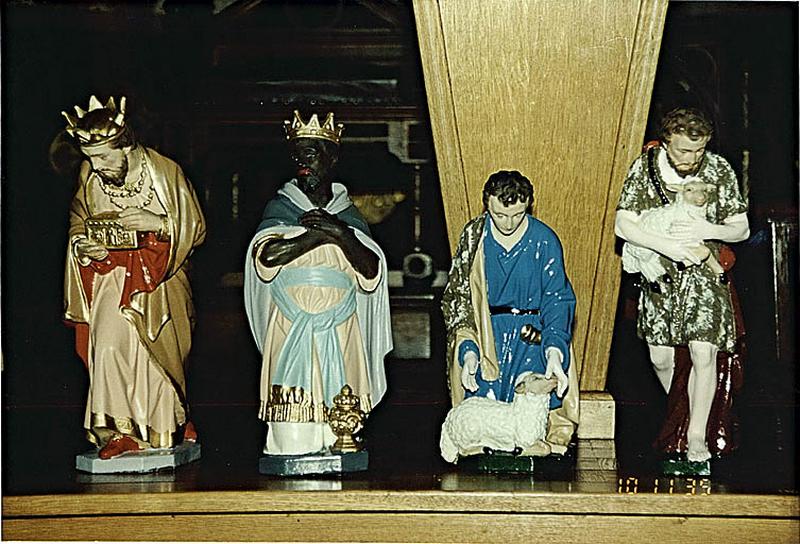 Crèche : vue des rois mages et bergers.