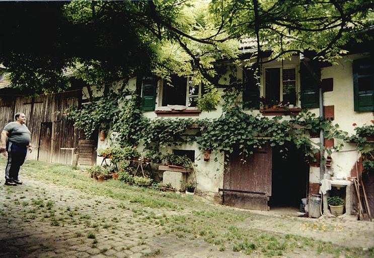 Vue de l'agrandissement du logis et de la dépendance de la ferme.
