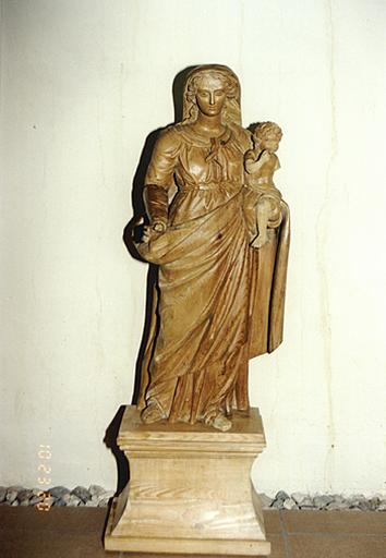 Statue de la Vierge à l'Enfant