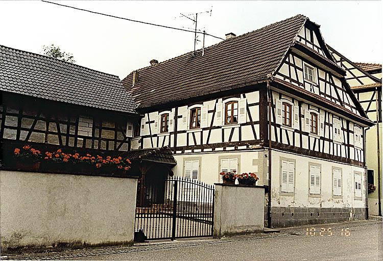Vue d'ensemble du logis.