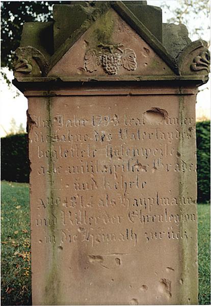 Vue du tombeau du soldat Michel (...), détail d'une inscription.