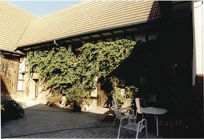 Vue des anciennes étables.