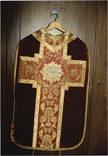 Vue du dos de la chasuble No 1.