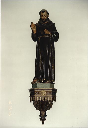 Vue d'une statue de saint François par l'atelier d'art chrétien de Bochum.