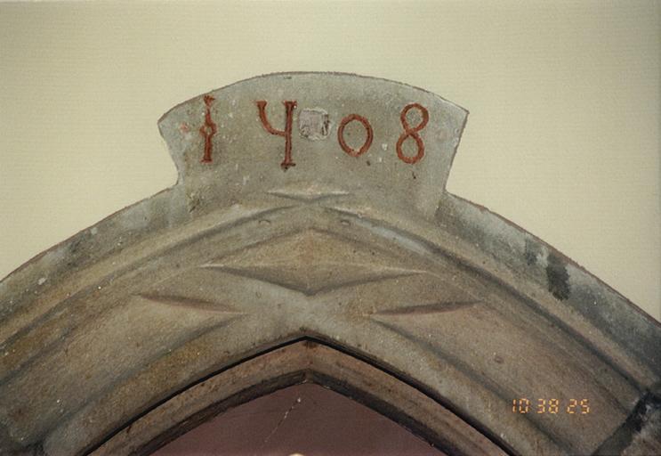 Détail de la porte datée de 1508 vers la sacristie nord.