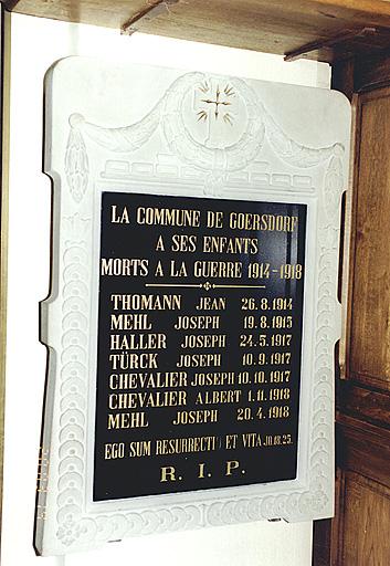 Vue du monument aux morts de la guerre 1914-18.