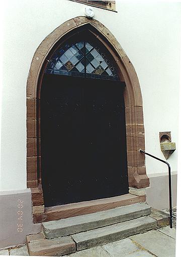 Mur sud de la nef, porte principale.