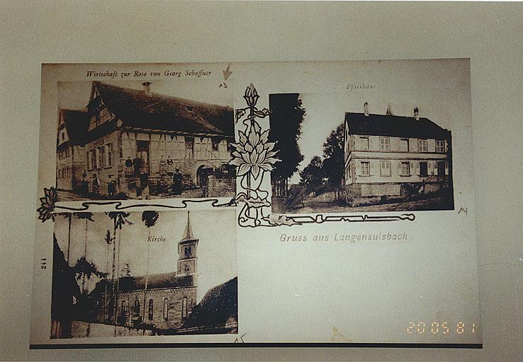 Reproduction d'une carte postale montrant l'auberge A la rose, le presbytère et l'église protestante (musée de Langensoultzbach).