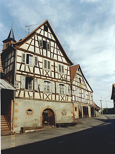 Ferme ; restaurant à la Couronne