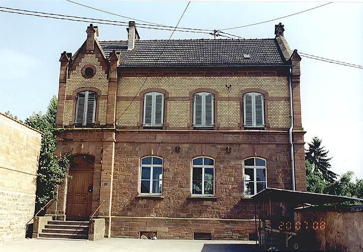 Vue de l'école, 6 rue du Moulin.