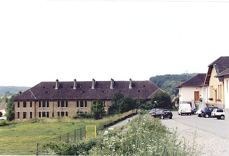 Bâtiment central de la caserne, élévation postérieure (non restauré).