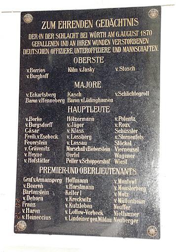 Panneau commémoratif à la mémoire des soldats allemands, tombés le 6 août 1870, lors de la bataille de Froeschwiller.