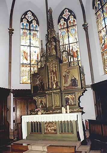 Vue du retable avec les volets fermés.