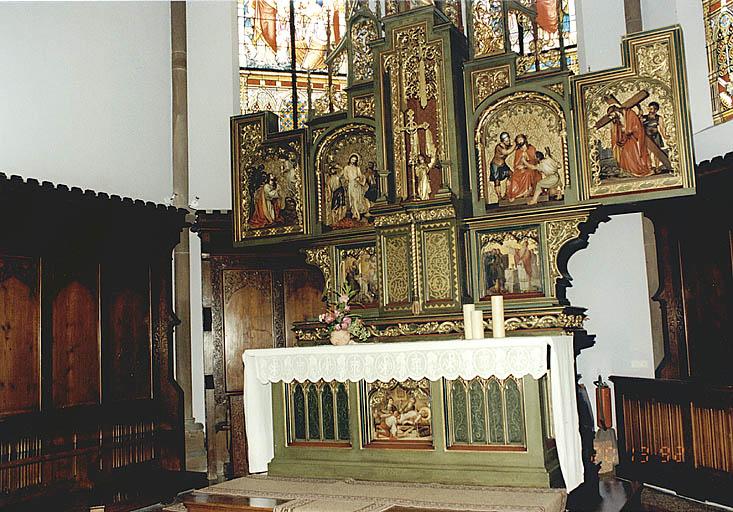 Vue du retable avec les volets ouverts.