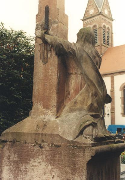 Revers de la statue de sainte Madeleine.