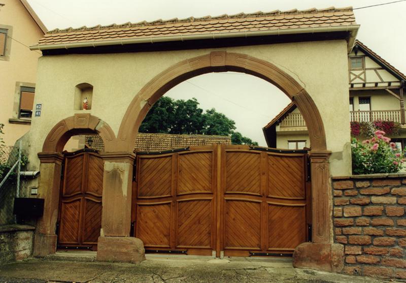 Portes charretière et piétonne