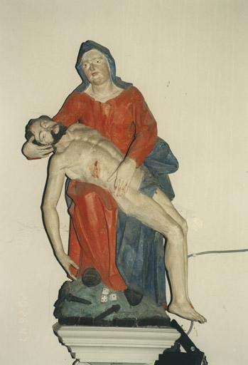 Groupe sculpté : Vierge de Pitié