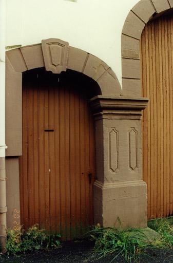 Ferme, 56 Grand'rue, porte piétonne datée 1758.