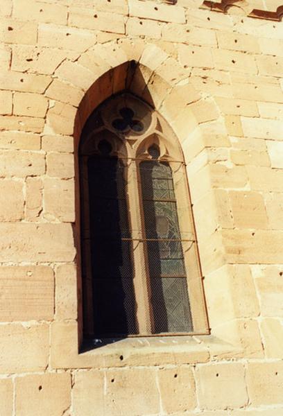 Tour-choeur, premier niveau, baie est.