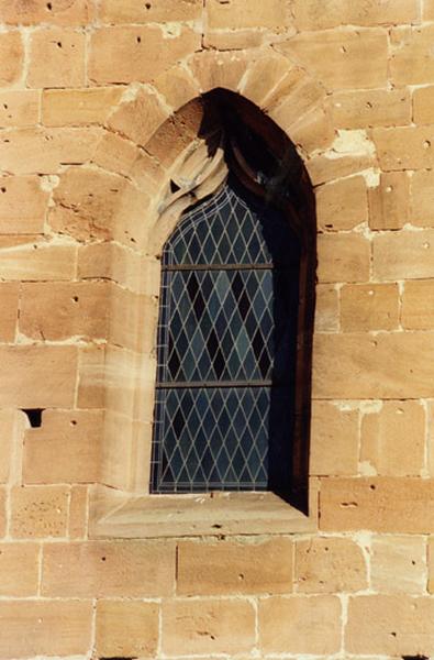 Tour-choeur, premier niveau, baie sud.