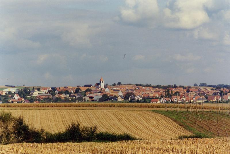 Vue du village prise du sud.