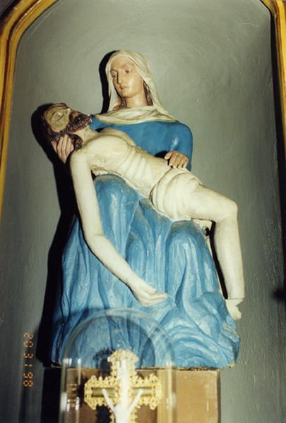 Retable nord : groupe de la Vierge de Pitié.