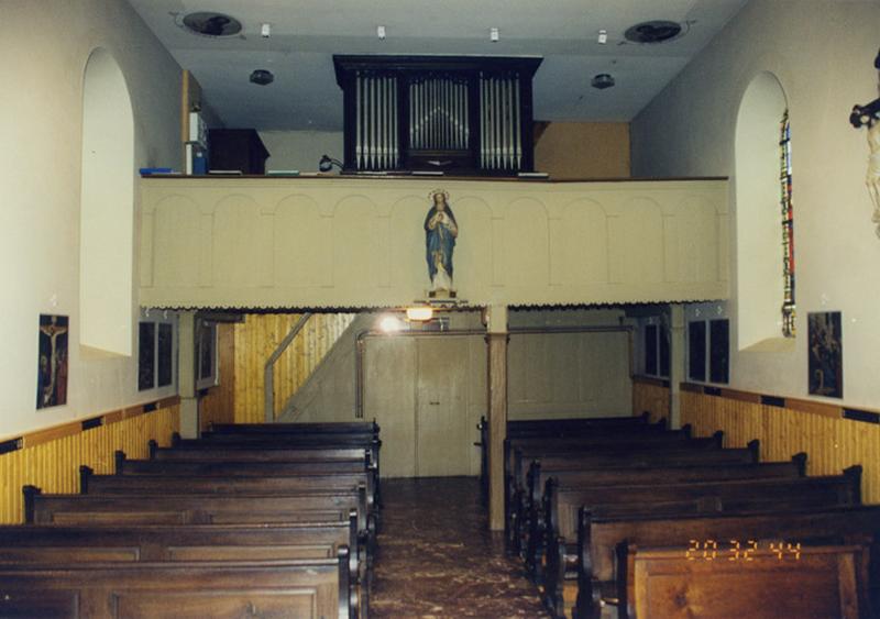 La nef vers la tribune d'orgue.