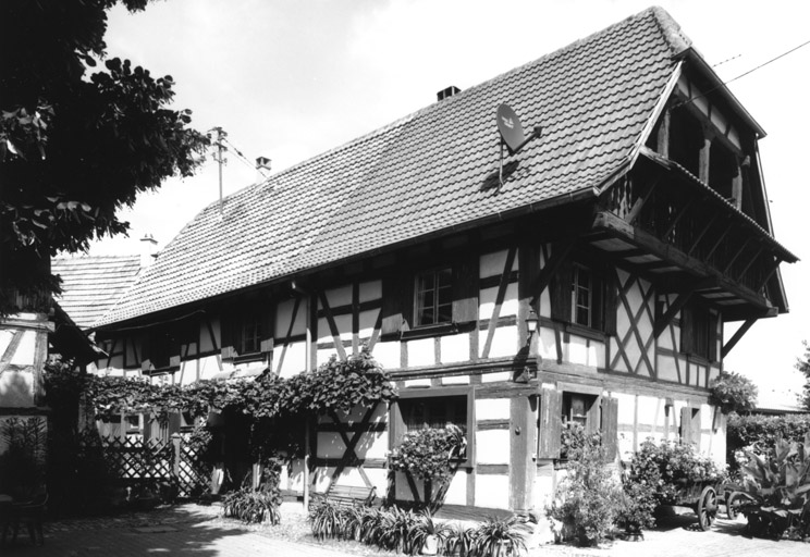 Vue d'ensemble du logis.