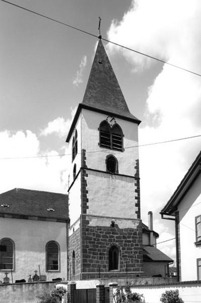 Vue de face de la tour-choeur.