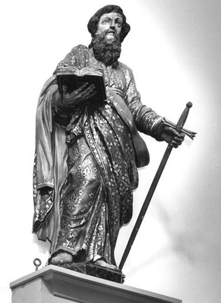 Statue de saint Paul.