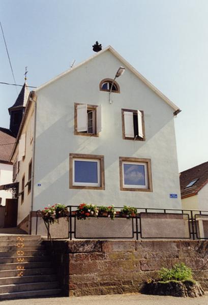 Ecole, place de l'Eglise, milieu du 19e siècle (?).