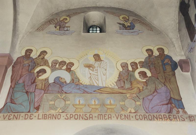 Peintures monumentales (croisée du transept) : Dormition de la Vierge, par Raymond et Valentin Jaeg, 1934.